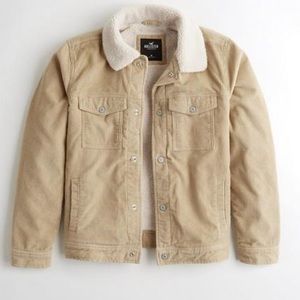 NWOT mens light tan corduroy Sherpa lined coat from hollister